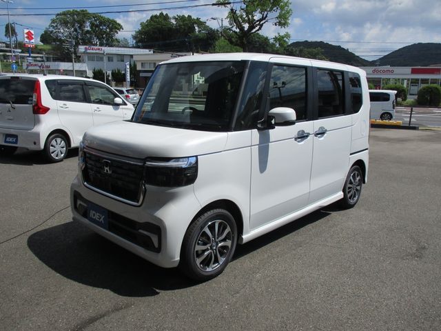 HONDA N BOX CUSTOM 2024