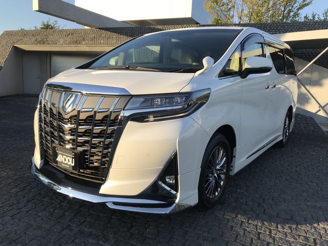 TOYOTA ALPHARD hybrid 4WD 2022