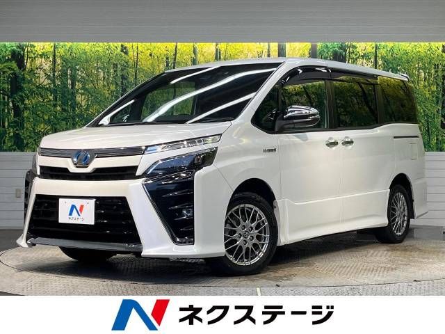 TOYOTA VOXY HYBRID 2019