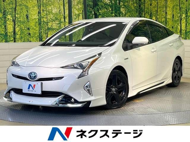 TOYOTA PRIUS 2017