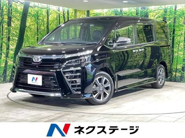 TOYOTA VOXY 2021