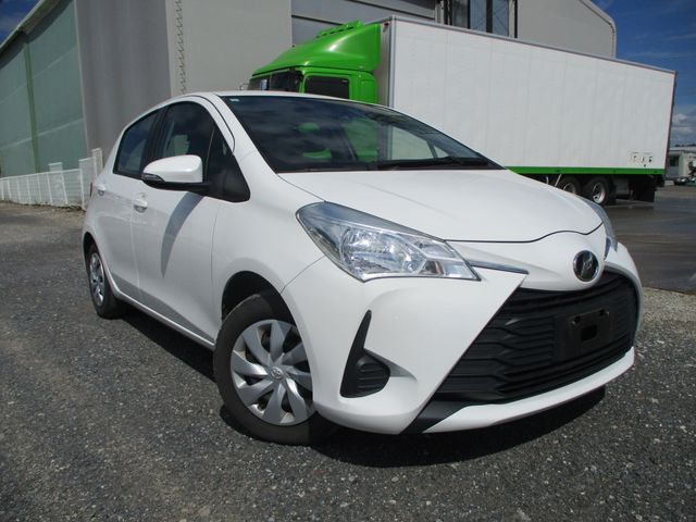 TOYOTA VITZ 2019