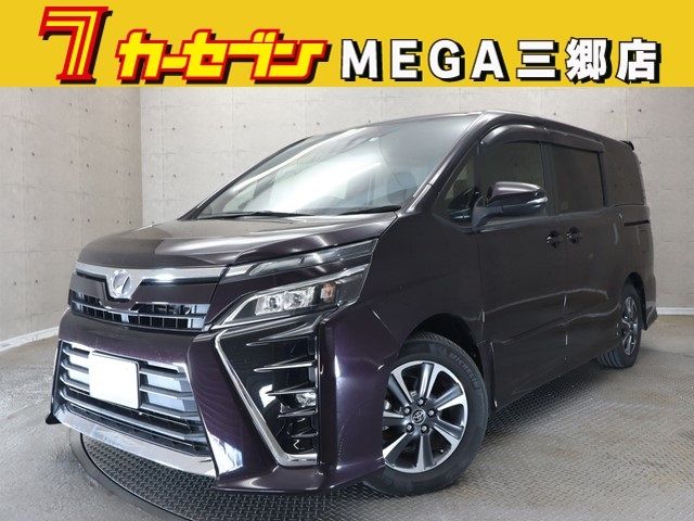 TOYOTA VOXY 2017