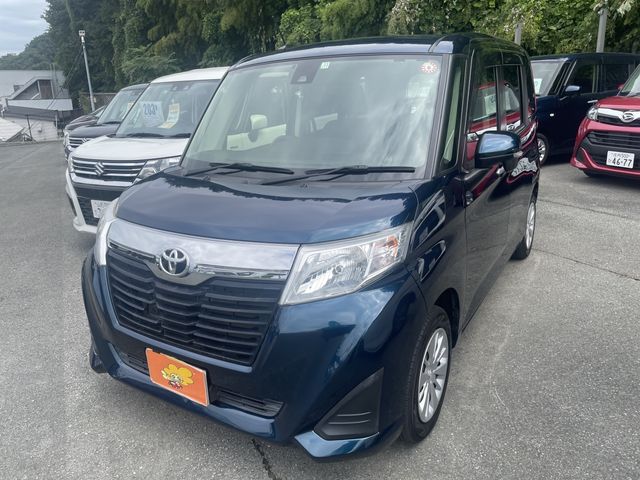 TOYOTA ROOMY 2017