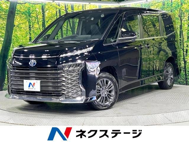 TOYOTA VOXY HYBRID 4WD 2023