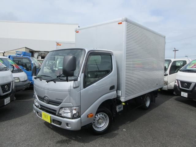 TOYOTA DYNA 2020