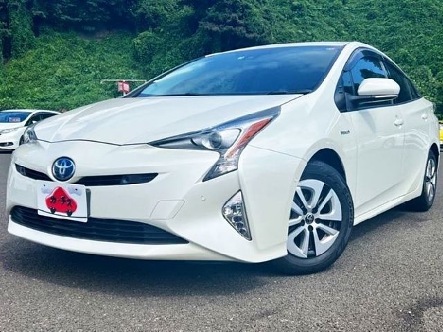 TOYOTA PRIUS 2017