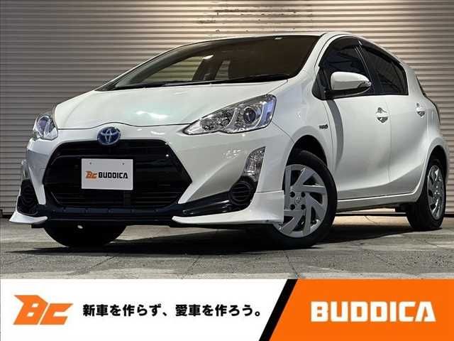 TOYOTA AQUA 2015