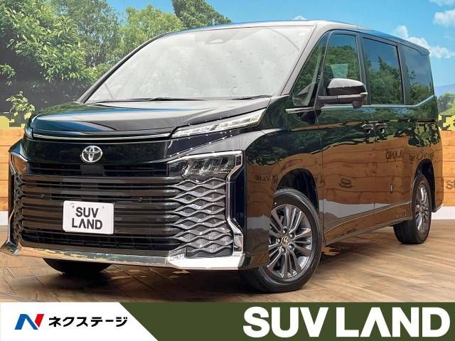 TOYOTA VOXY 4WD 2023