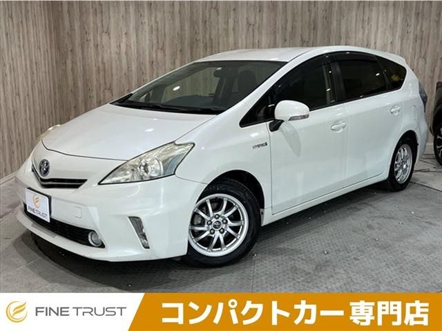 TOYOTA PRIUS ALPHA 2012