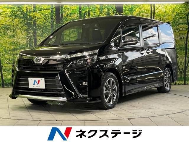 TOYOTA VOXY 2018