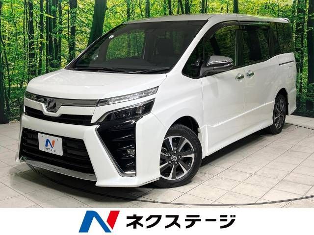 TOYOTA VOXY 2019