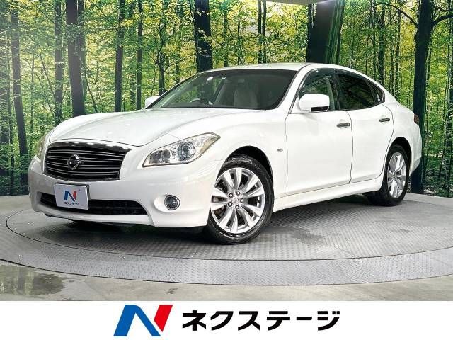 NISSAN FUGA 2010