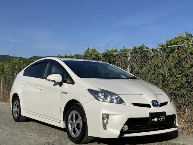 TOYOTA PRIUS 2012