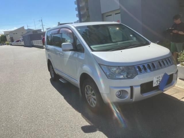 MITSUBISHI DELICA D:5 4WD 2013