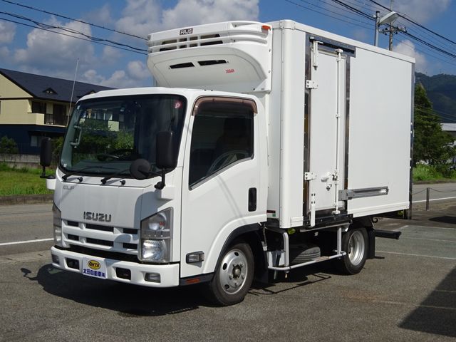 ISUZU ELF 2012