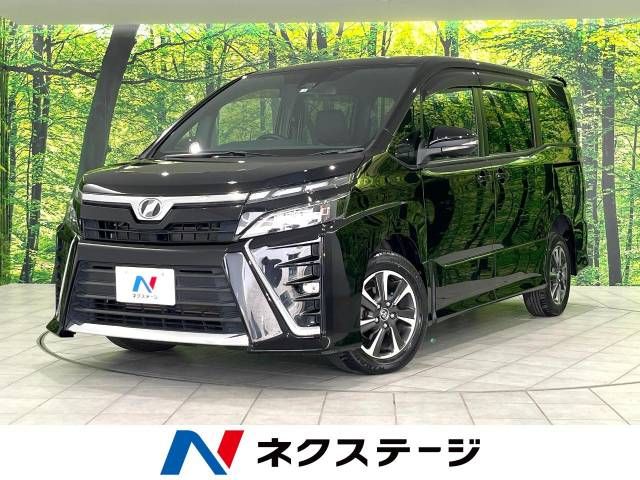 TOYOTA VOXY 4WD 2017