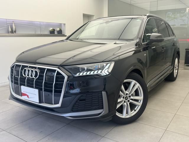 AUDI Q7 2023