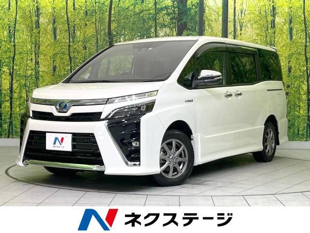 TOYOTA VOXY HYBRID 2019