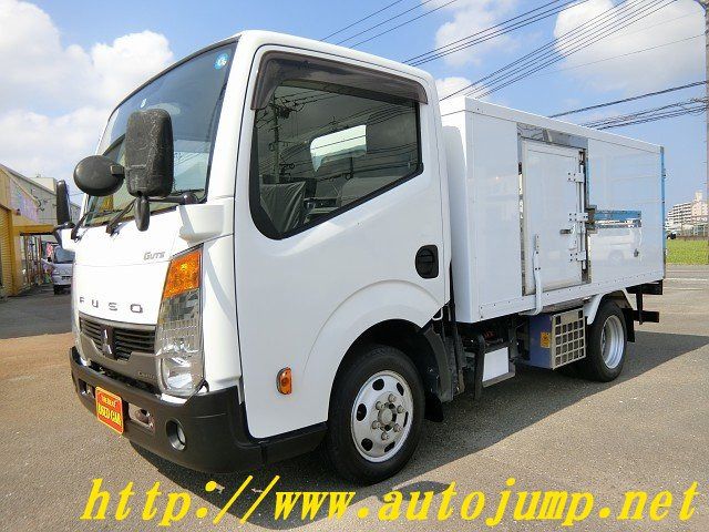 MITSUBISHI CANTER GUTS 2013