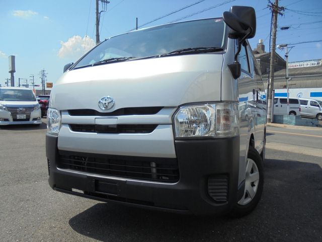 TOYOTA HIACE van 1.2t 2WD 2019