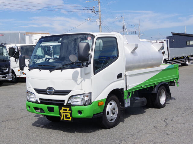 Hino DUTRO 2017