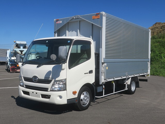 Hino DUTRO 2014