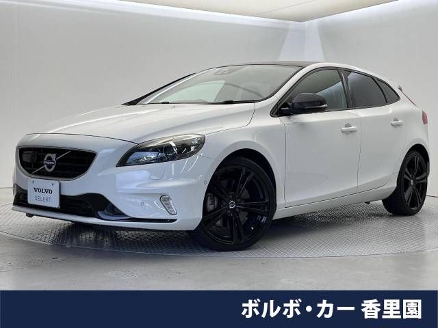 VOLVO V40 2016