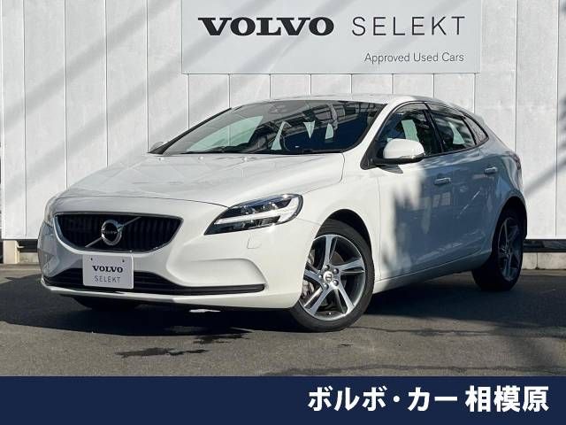 VOLVO V40 2016