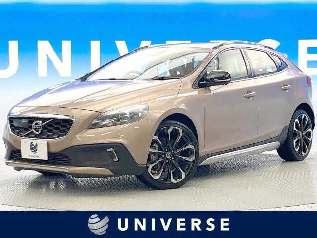 VOLVO V40 CROSS COUNTRY 2013