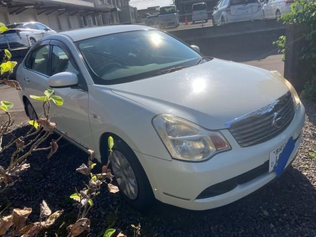 NISSAN BLUEBIRD SYLPHY 2009