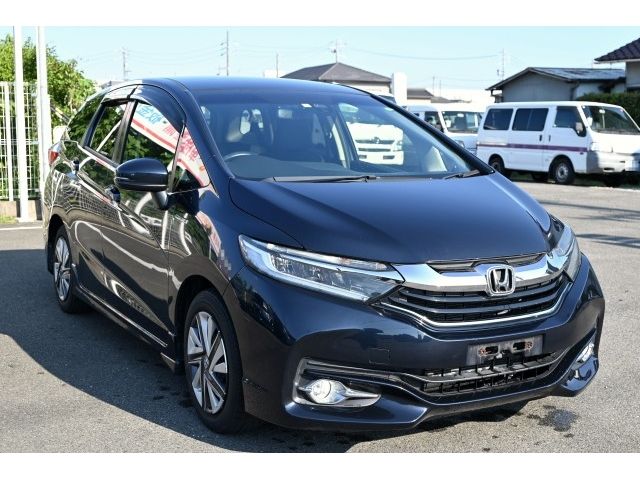 HONDA SHUTTLE HYBRID 2016