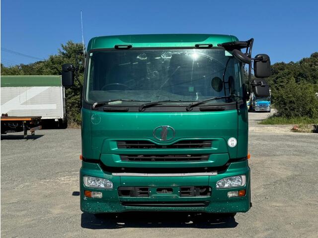 UD Trucks QUON 2006