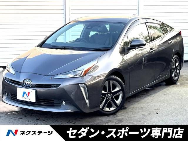 TOYOTA PRIUS 2019