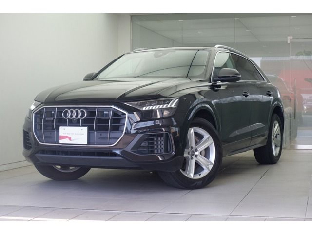 AUDI Q8 2019