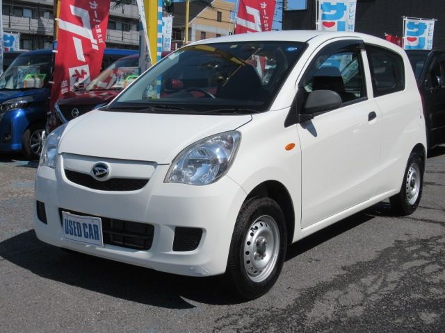 DAIHATSU MIRA van 2012