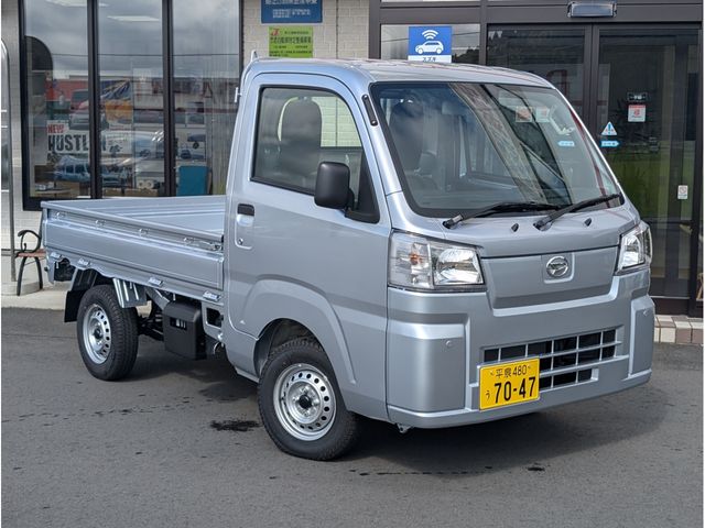 DAIHATSU HIJET truck 4WD 2024