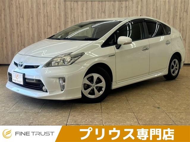 TOYOTA PRIUS 2014