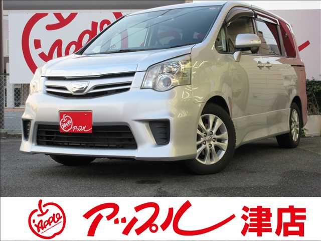 TOYOTA NOAH 4WD 2011