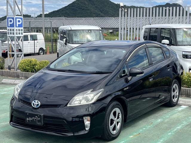 TOYOTA PRIUS 2014