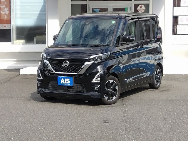 NISSAN ROOX 2021