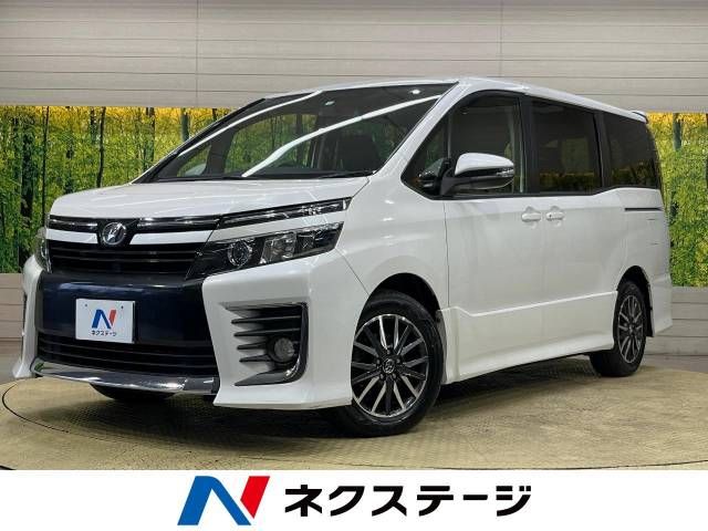 TOYOTA VOXY 2014