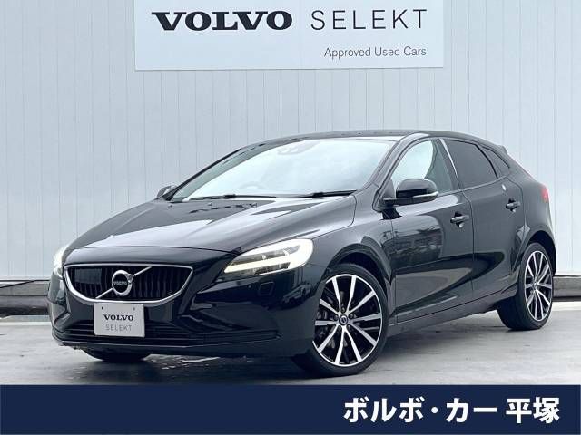 VOLVO V40 2018