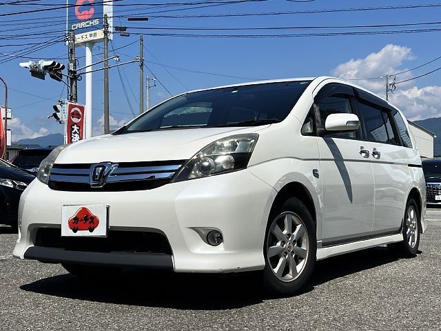 TOYOTA ISIS 2012