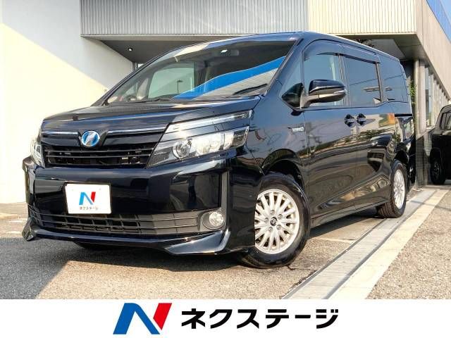 TOYOTA VOXY HYBRID 2015