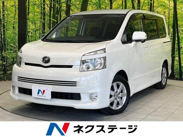 TOYOTA VOXY 2008