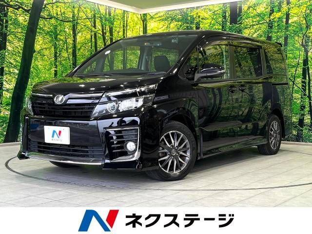 TOYOTA VOXY 2014