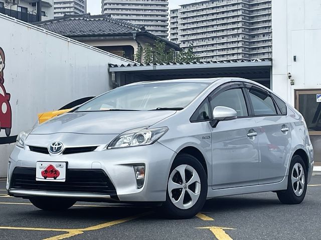 TOYOTA PRIUS 2015