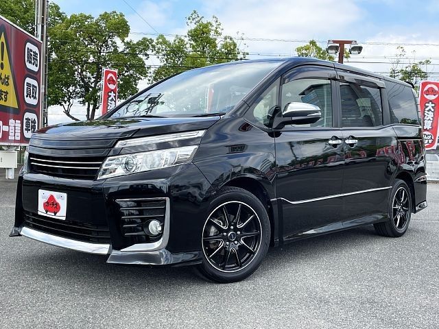 TOYOTA VOXY 2015