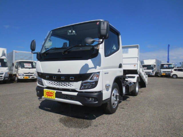 Mitsubishi CANTER 2024